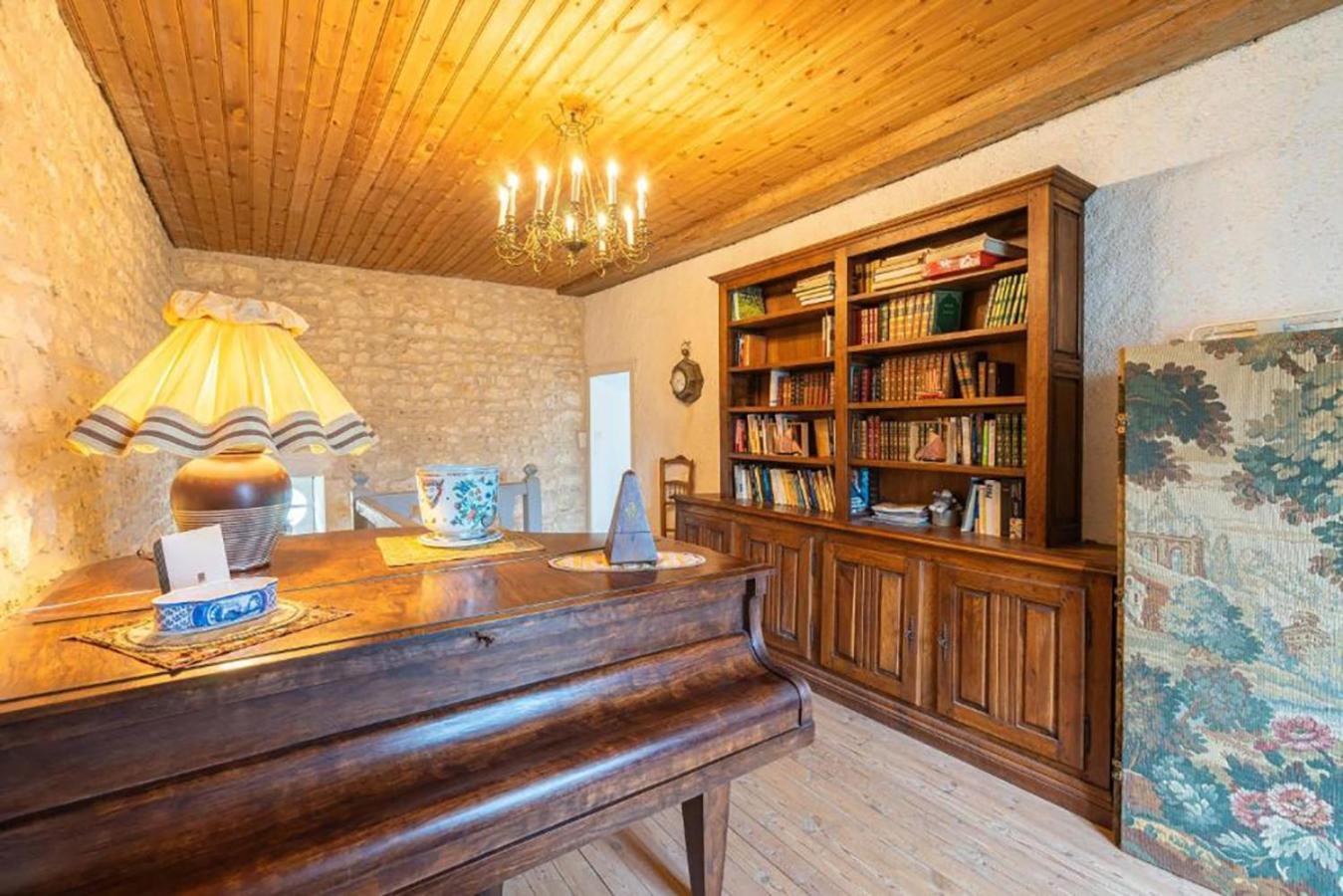 Chambres Et Table D'Hotes Maison Garesche Nieulle-sur-Seudre Екстер'єр фото